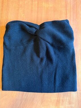 Black Ribbed Strapless Twist Front Tube Top